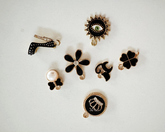 Black Set Charms