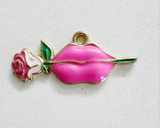 Rose in Lips Charm
