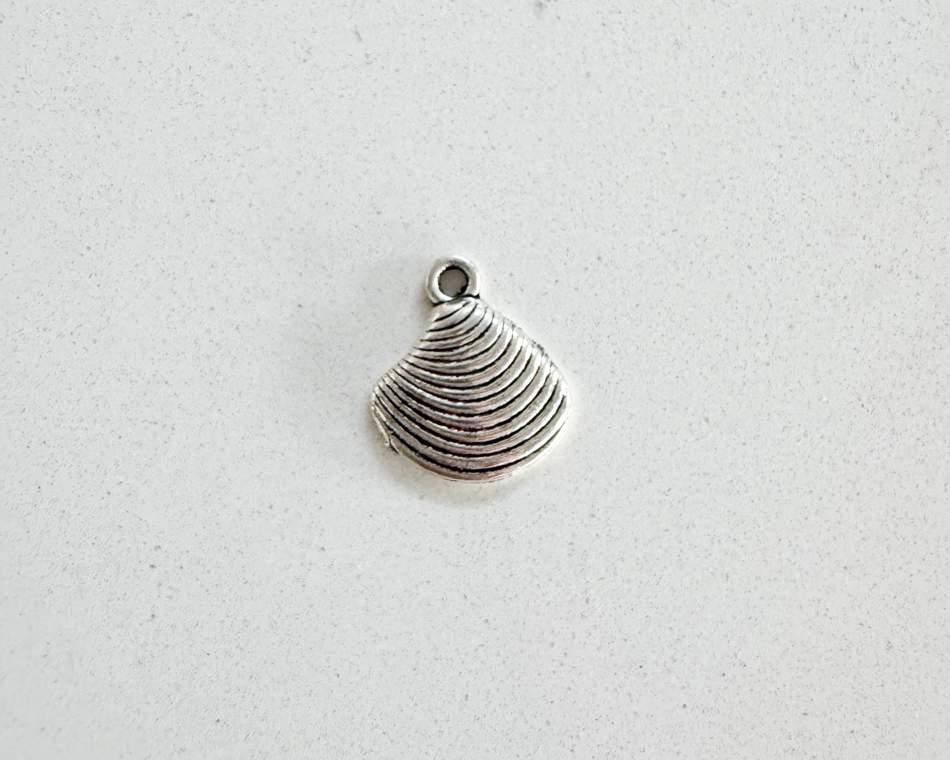 Shell Charm – We Love Charms & Co